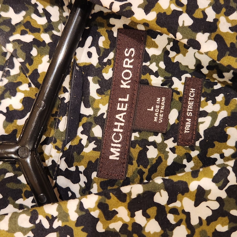 Michael Kors Large Green Pattern Shirt